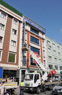 Gaziosmanpaşa'da FETÖ/PDY'ye Ait Kurumlara Baskın