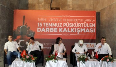 KADEM 15 Temmuz Darbe Girişimi Paneli Düzenledi