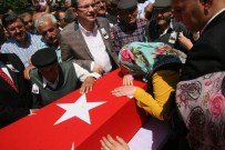 Şehit Annesinin Feryadı Yürek Dağladı