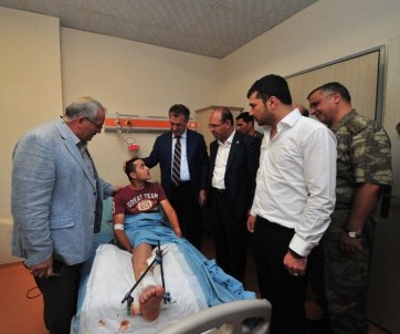 Vali Kerem Al Yaralı Askeri Ziyaret Etti
