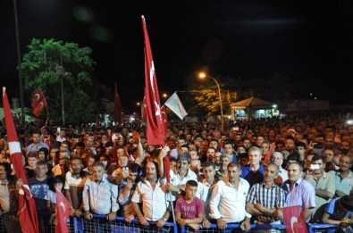 Beşir Atalay, Muş'ta Demokrasi Nöbetine Katıldı