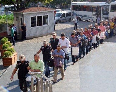 Bursa'da 12 FETÖ'cü Tutuklandı