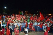 Diyarbakır'daki Demokrasi Nöbeti İlk Günkü Coşkuyla Devam Ediyor