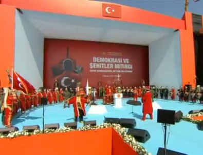 Yenikapı mitinginde mehteran şov