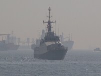 SAVAŞ GEMİSİ - Yenikapı Sahilinde Savaş Gemileri