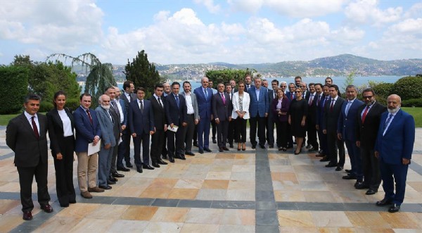 Cumhurbaşkanı Erdoğan, medya kuruluşlarının temsilcileriyle buluştu