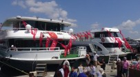 DEMOKRASİ NÖBETİ - Beyoğlu'nda Demokrasi Nöbeti Denize Taştı