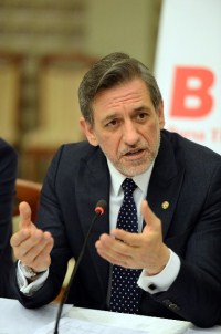 BTSO'dan Demokrasi Şehitlerinin Yakınlarına Burs Yardımı