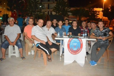 Demre'de 'Demokrasi Nöbeti' İlk Günkü Gibi Devam Ediyor