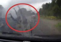 ARAÇ KAMERASI - Hatalı sollamanın bedelini ağır ödediler