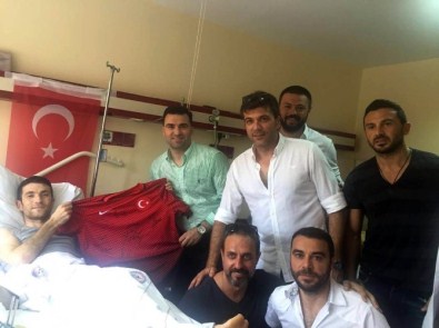Türkiye Profesyonel Futbolcular Derneği'nden Gazilere Ziyaret