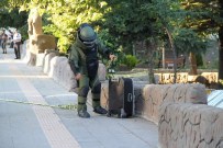 FÜNYE - Yozgat'ta Şüpheli Valiz Fünye İle Patlatıldı