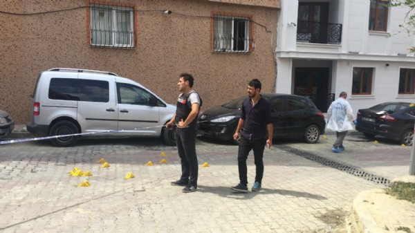 Kızının gözü önünde tarandı