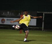 PASCAL NOUMA - Antalyaspor'da Eto'o Takımda Kaldı