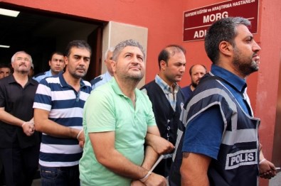 Kayseri'de FETÖ/PDY Soruşturması Kapsamında Gözaltına Alınan 55 Belediye Personeli Adliyeye Çıkarıldı