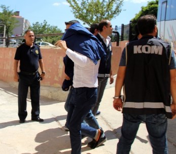 Muğla'da FETÖ/PDY Soruşturmasında İşadamları Adliyeye Sevk Edildi