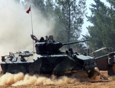 Türk askeri oraya yaklaşıyor