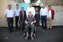 AKÜLÜ SANDALYE - Engelli Adem Develi'ye Bayram Hediyesi