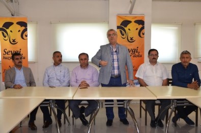 Esenlik Ailesi Geleneksel Bayramlaşmada Bir Araya Geldi