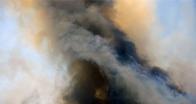 İdlib’de pazar yerine hava saldırısı: 25 ölü