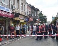 YEDIKULE - Yedikule'de Tatlıcının Tabanı Çöktü