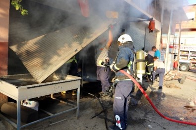 Alanya'da Korkutan Yangın