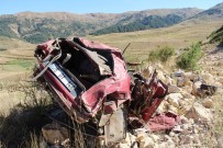 Araç Hurdaya Döndü Açıklaması 3 Ölü