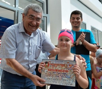 Yüzme Branşında Bin 310 Mezun