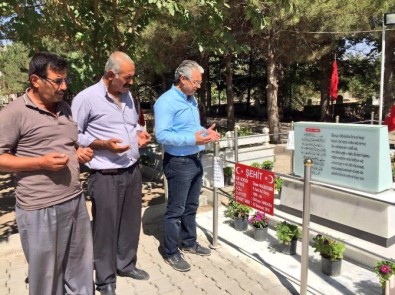 Akpınar'dan, Ömer Halisdemir'in Kabrine Anlamlı Ziyaret