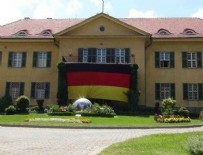 Alman temsilcilikler kapatıldı