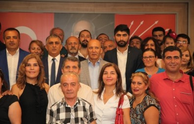 Başkan Altınok Öz, CHP İlçe Başkanlığı'nda Bayramlaşma Törenine Katıldı