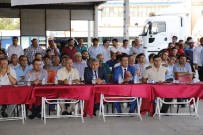 BAYRAM HEDİYESİ - Döşemealtı'nda Bayramlaşma