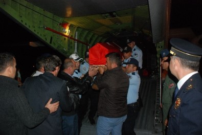 Suriye'de Şehit Olan Uzman Çavuş Gedik'in Cenazesi Tokat'a Getirildi