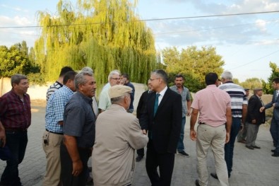 Vali Aplman, Demokrasi Şehitlerinin Ailelerini Ziyaret Etti