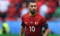 TARıK AKAN - Arda Turan: Hababam yoklamasından bir kişi daha eksildi