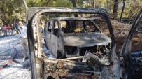 Manavgat'ta Ormanlık Alandaki Yangın İki Aracı Kül Etti