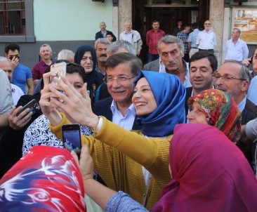 Ahmet Davutoğlu Rize'de