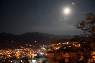 Ay Tutulması İskenderun'da Rengarenk Görüntülendi