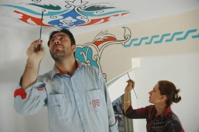 İranlı Çift Ülkelerinde Öğrendikleri Tezhip Sanatını Van'da Yaşatıyor