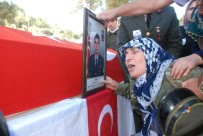 NURETTIN YıLMAZ - Şehit Uzman Çavuş Akatay'ın Cenazesi Son Yolculuğuna Uğurlandı