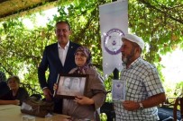 Yarım Asır Bir Yastığa Baş Koyanlara Ödül