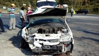 Bartın'da İki Otomobil Çarpıştı Açıklaması 4 Yaralı