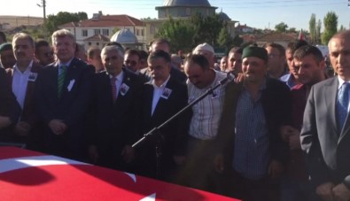 Şehit Cenazesine Milli Eğitim Bakanı Yılmaz Da Katıldı