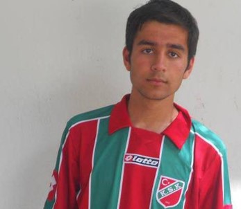 Sosyal medyadan not bırakıp intihar etti