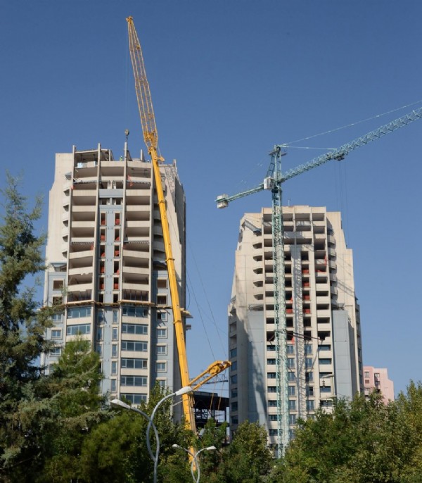 Diyarbakır'ın ikiz kuleleri, F-16'lar için tıraşlanıyor