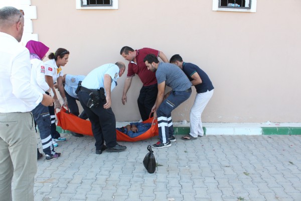 Aşkına karşılık bulamayınca çamaşır suyu içti