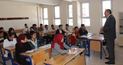 Ağrı'da Okul Zili Çaldı