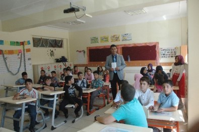 FETÖ'den Alınan Okulda '15 Temmuz Şehitleri' Dersi