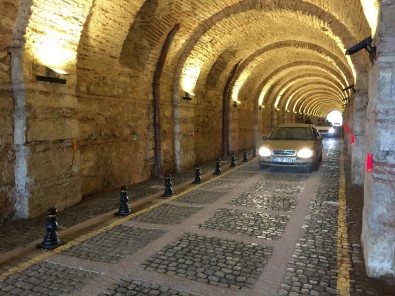 Tarihi Beylerbeyi Sarayı Tüneli Trafiğe Açıldı