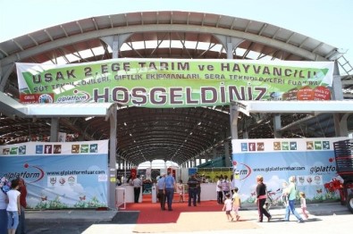 Uşak'ta Hem Kurtuluş Hem Fuar Coşkusu